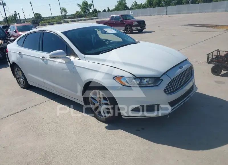 2016 Ford FUSION фото