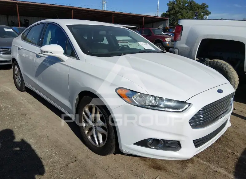 2016 Ford FUSION photo