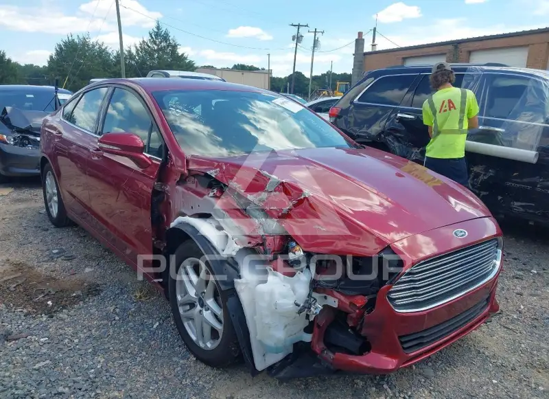 2016 Ford FUSION фото
