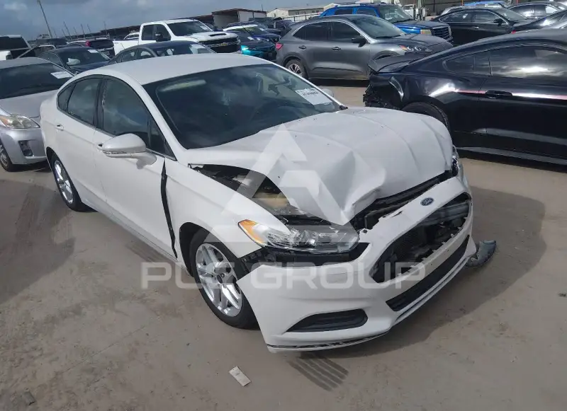 2016 Ford FUSION фото