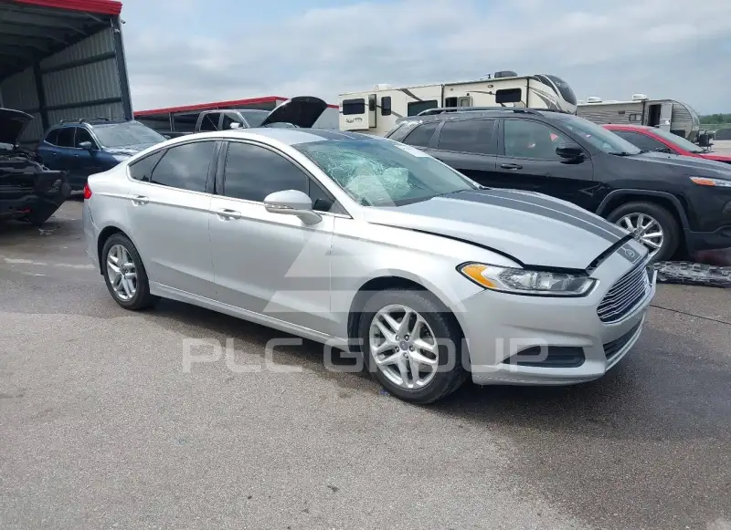 2016 Ford FUSION photo