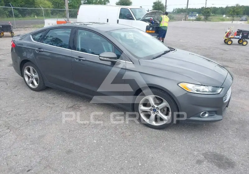 2016 Ford FUSION фото