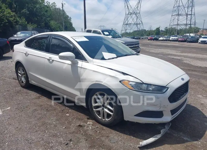 2016 Ford FUSION фото