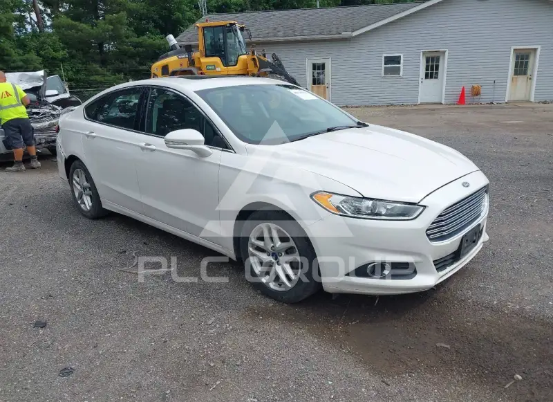 2016 Ford FUSION фото