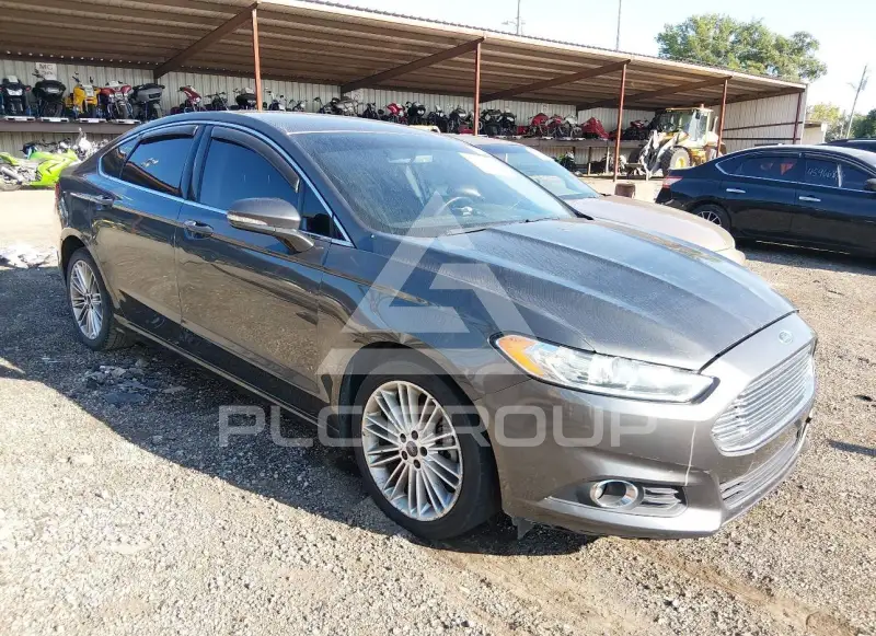 2016 Ford FUSION фото