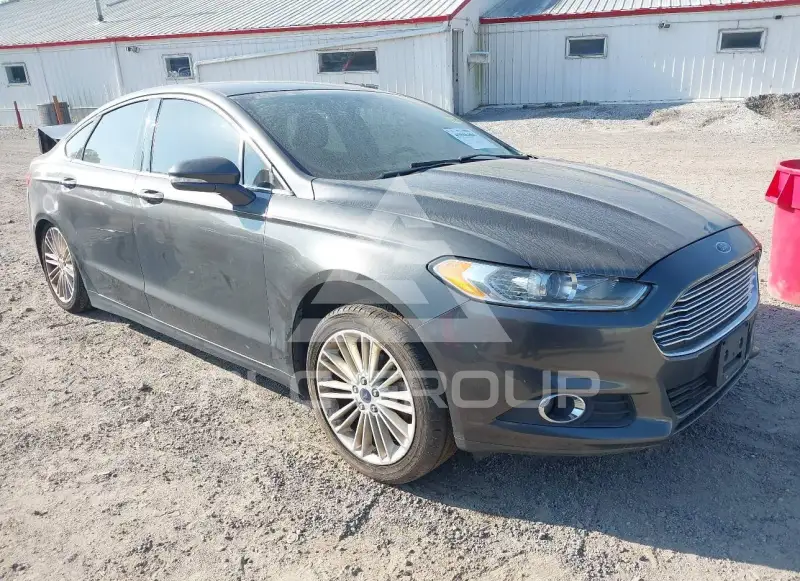 2016 Ford FUSION photo