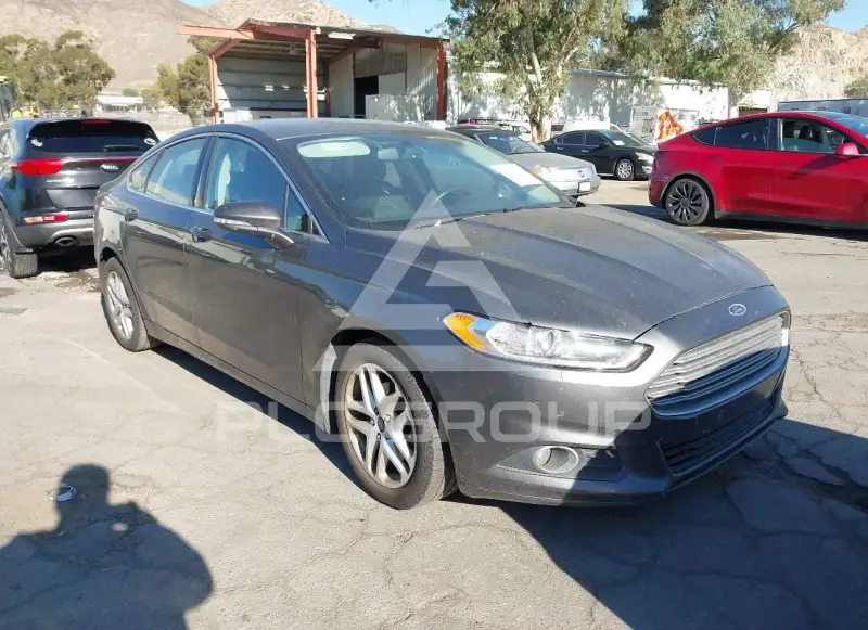 2016 Ford FUSION фото