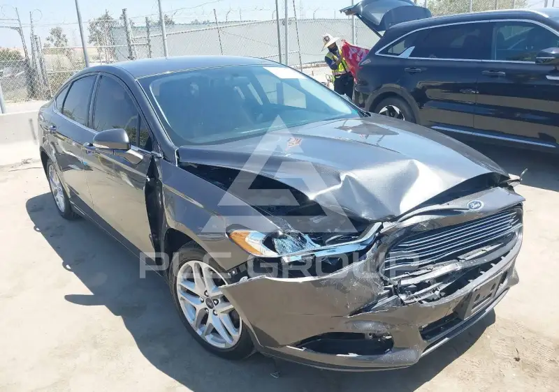 2016 Ford FUSION фото