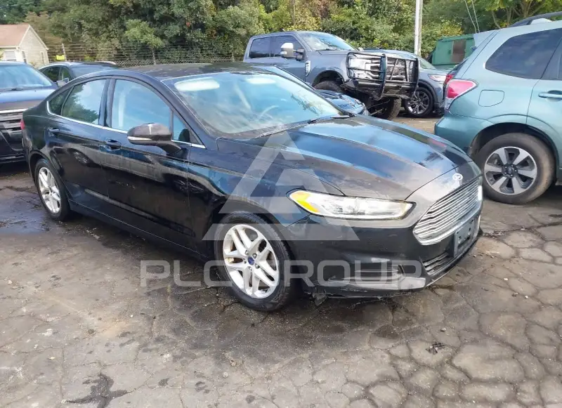 2016 Ford FUSION photo