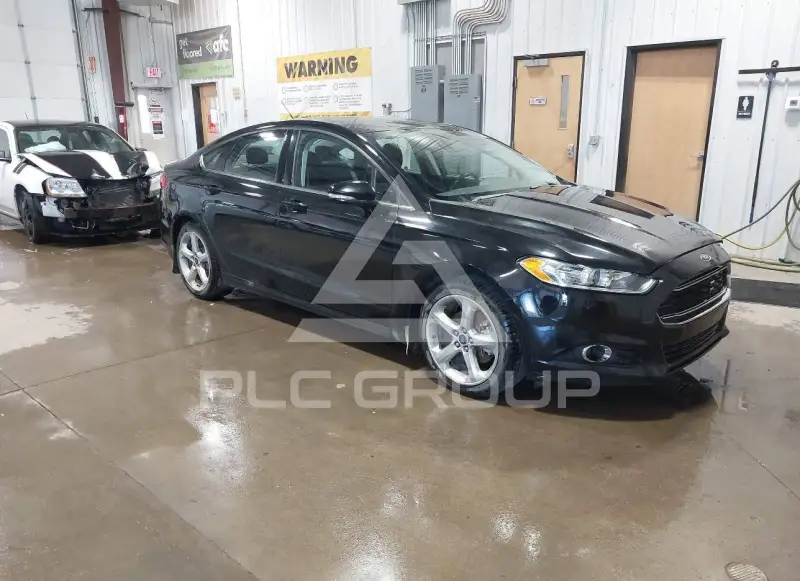 2016 Ford FUSION photo