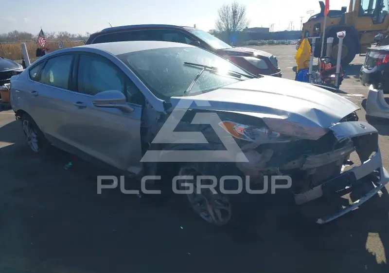 2016 Ford FUSION фото