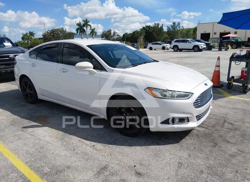 2016 Ford FUSION photo