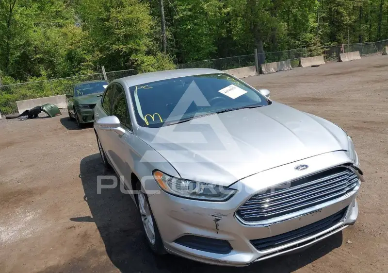 2016 Ford FUSION фото