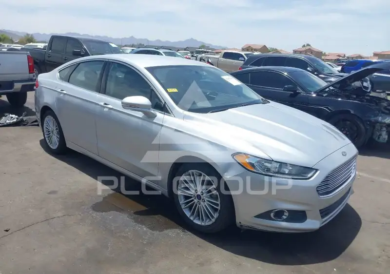 2016 Ford FUSION фото