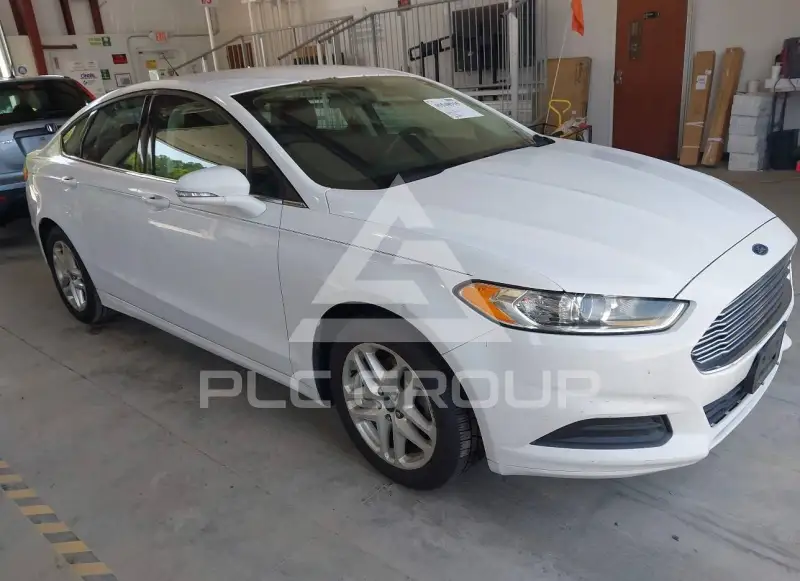 2016 Ford FUSION photo