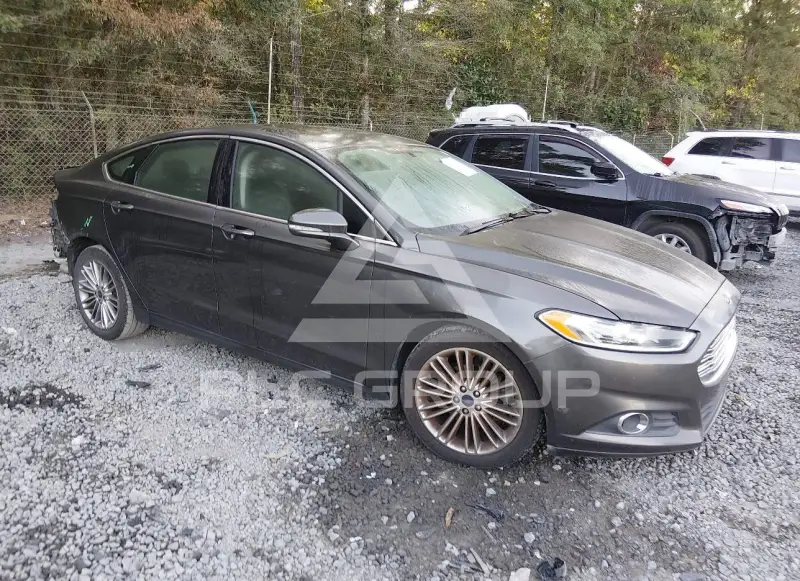 2016 Ford FUSION photo