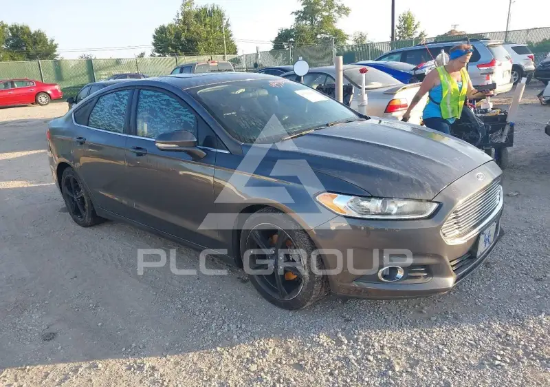2016 Ford FUSION фото
