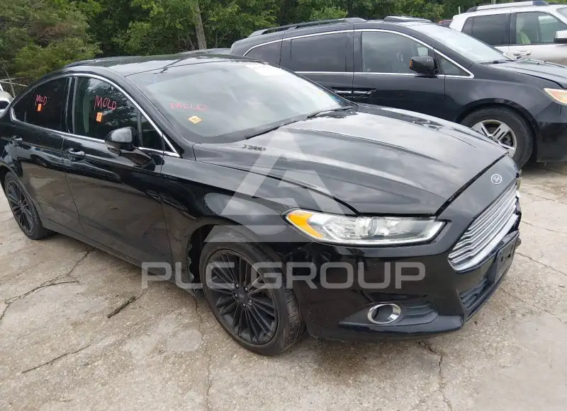 2016 Ford FUSION photo