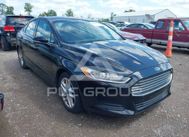 2016 Ford FUSION photo