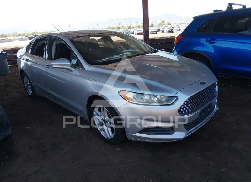 2016 Ford FUSION фото