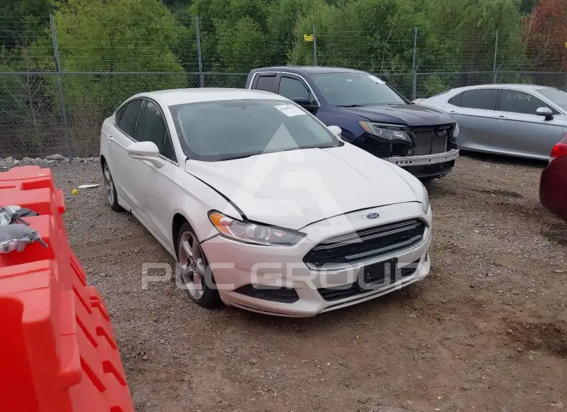 2016 Ford FUSION фото