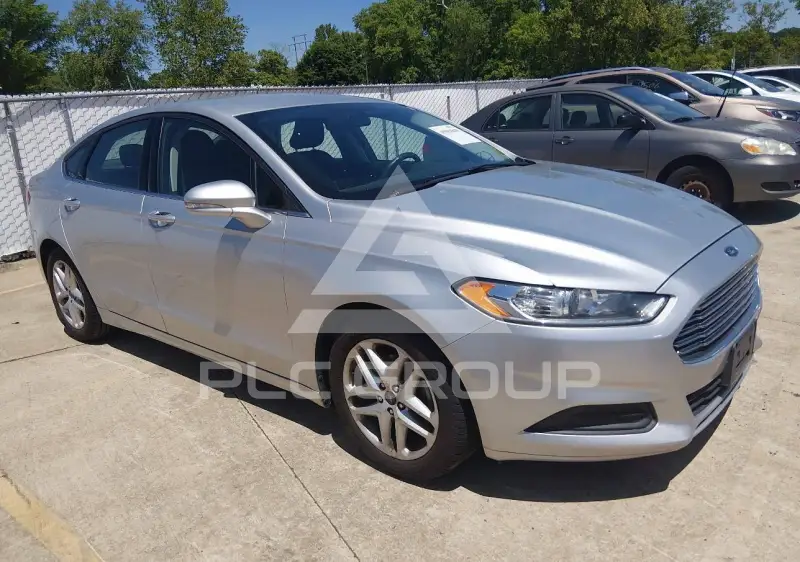 2016 Ford FUSION photo