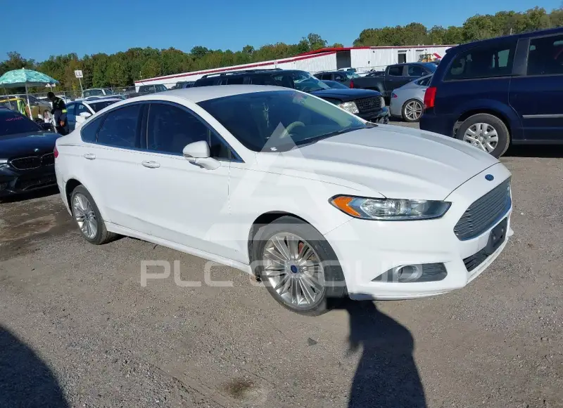 2016 Ford FUSION photo
