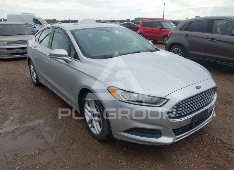 2016 Ford FUSION фото