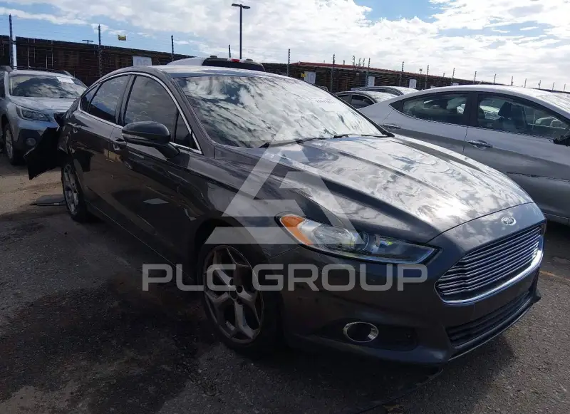 2016 Ford FUSION фото