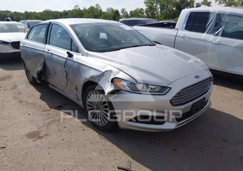 2016 Ford FUSION фото