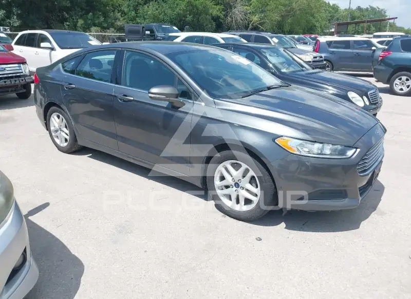 2016 Ford FUSION photo