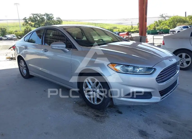 2016 Ford FUSION photo
