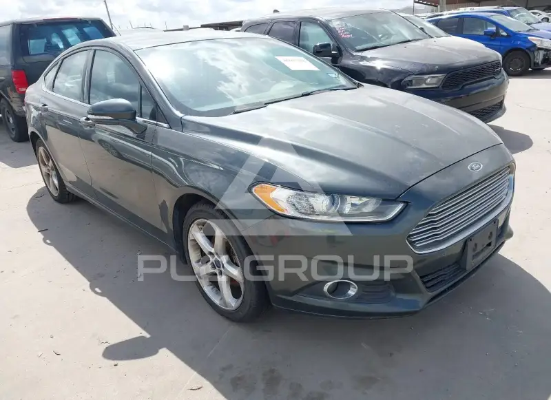 2016 Ford FUSION фото