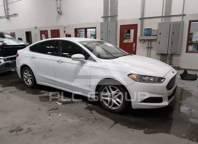 2016 Ford FUSION фото