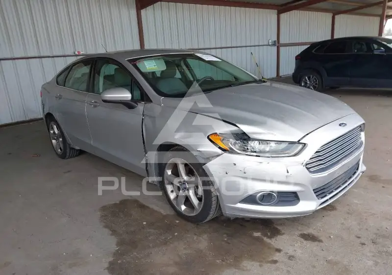 2016 Ford FUSION фото