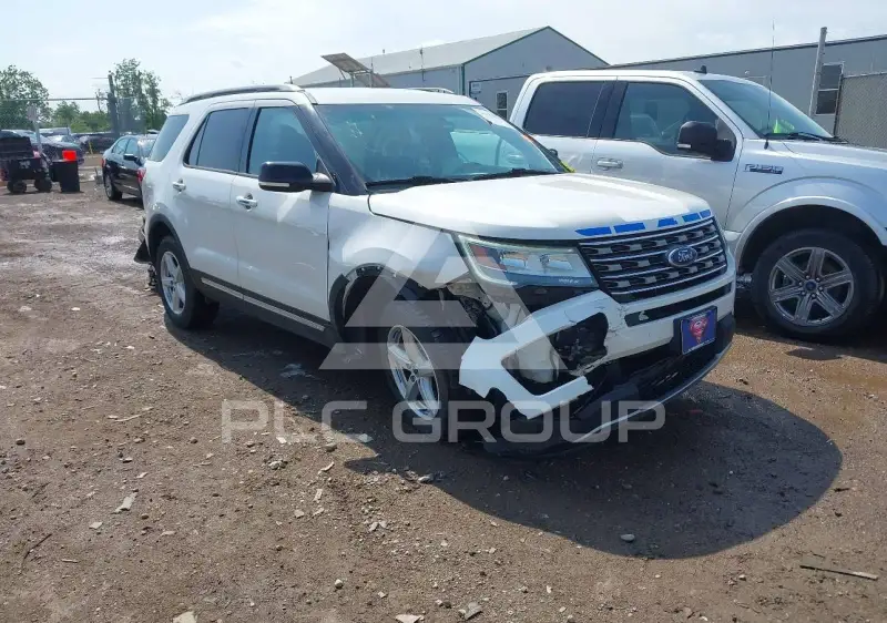 2016 Ford EXPLORER фото