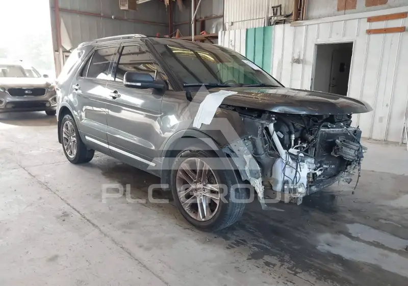 2016 Ford EXPLORER photo