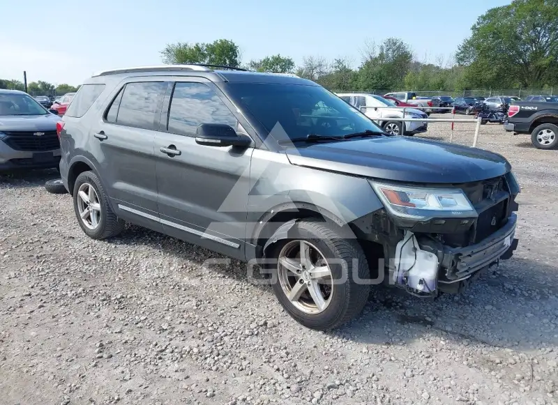 2016 Ford EXPLORER photo