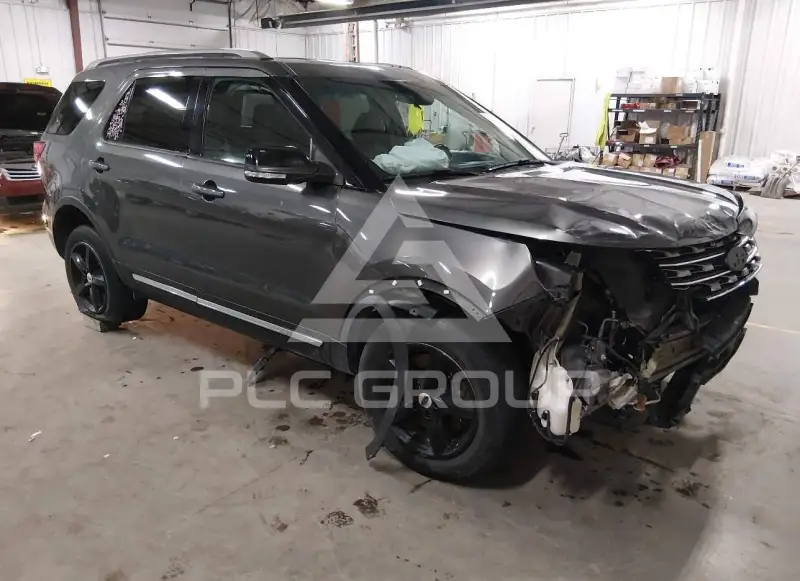 2016 Ford EXPLORER photo