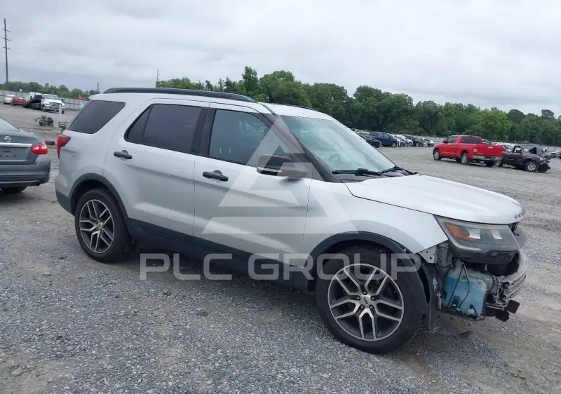 2016 Ford EXPLORER photo