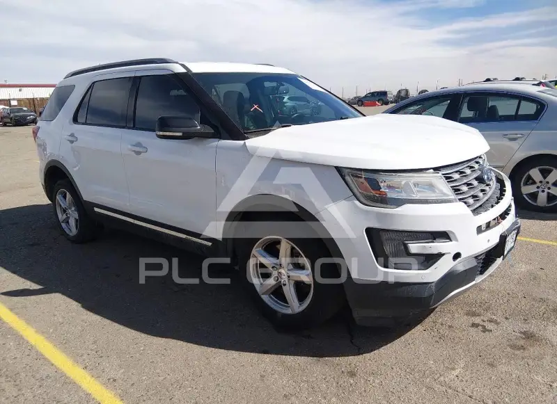 2016 Ford EXPLORER photo