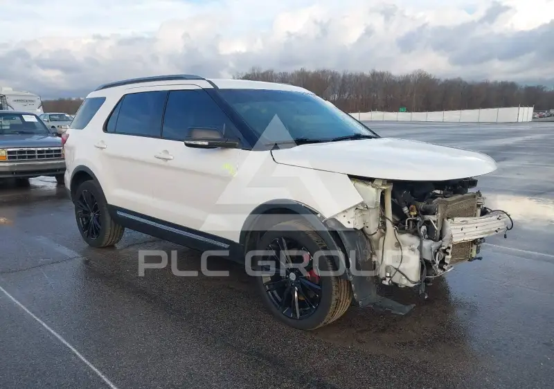 2016 Ford EXPLORER photo