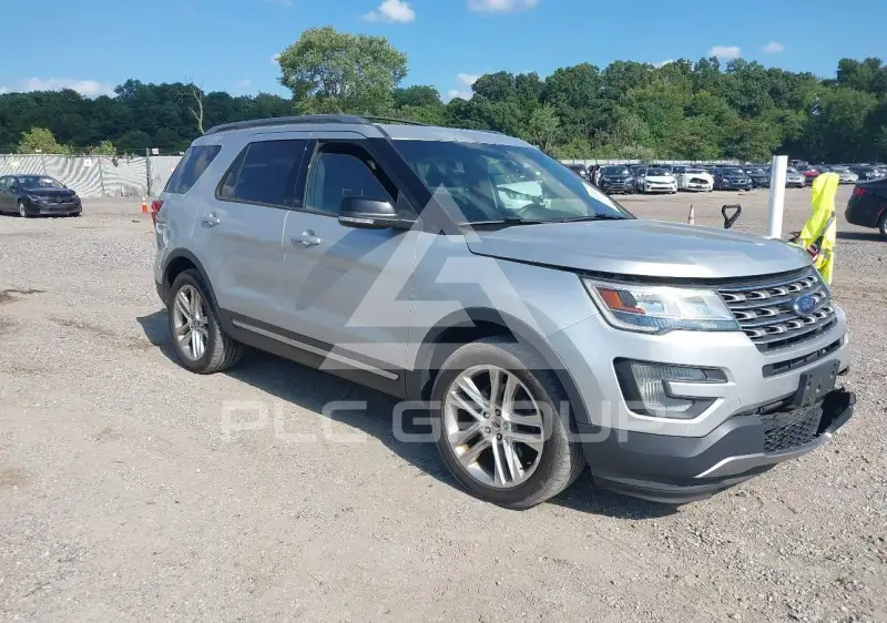 2016 Ford EXPLORER photo