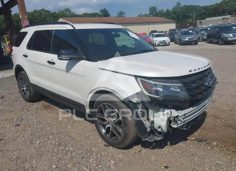 2016 Ford EXPLORER photo