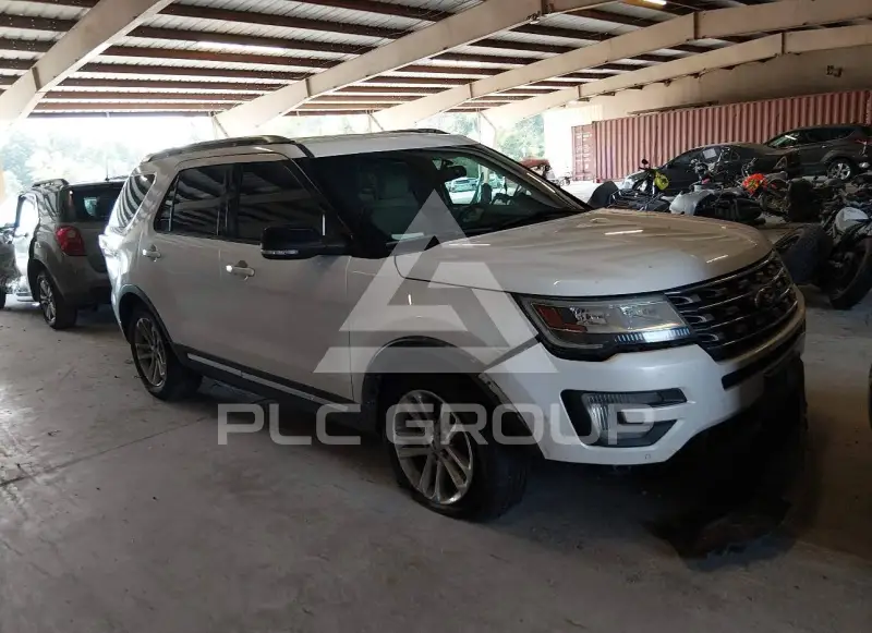 2016 Ford EXPLORER photo