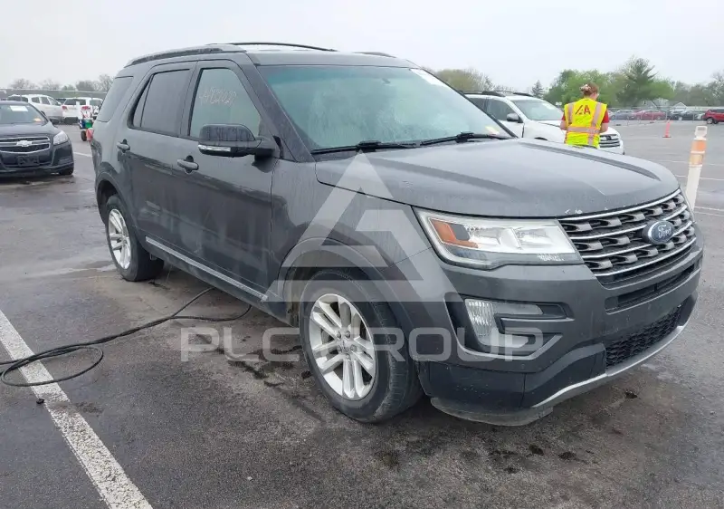 2016 Ford EXPLORER photo