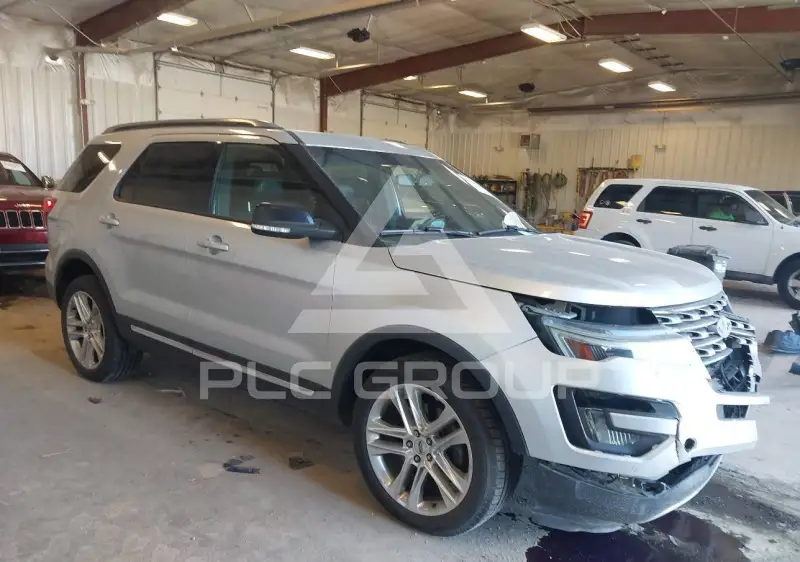 2016 Ford EXPLORER photo