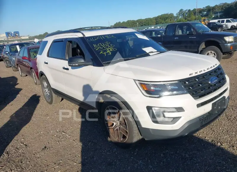 2016 Ford EXPLORER photo