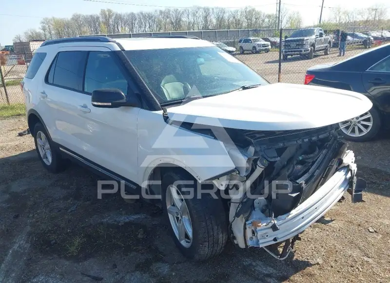 2016 Ford EXPLORER фото