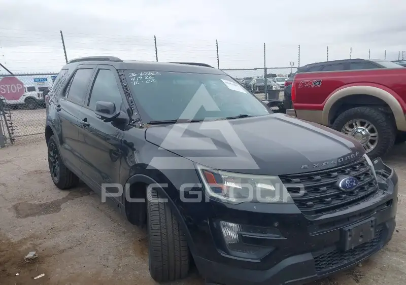2016 Ford EXPLORER photo